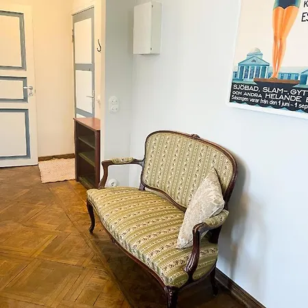 Spacious Supeluse